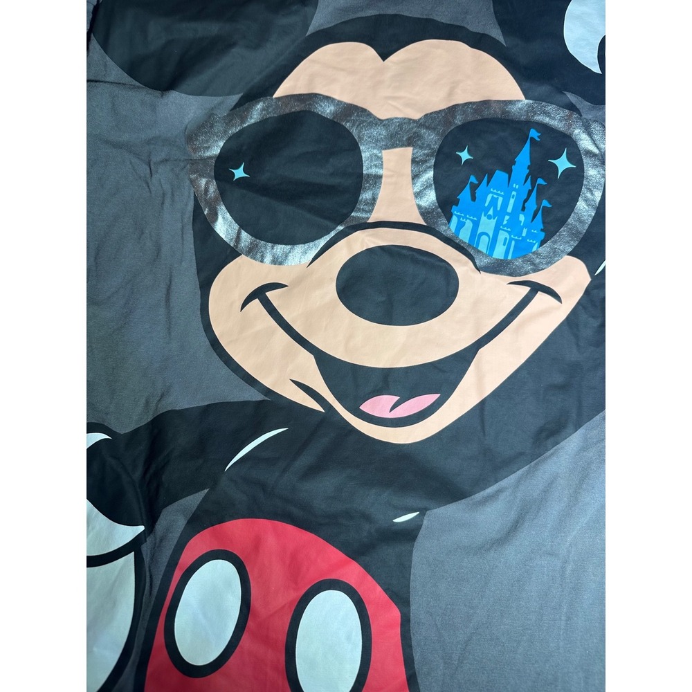 Tokyo Disney Resort Mickey Mouse Graphic T Shirt Gray Size Medium - Picture 9 of 9